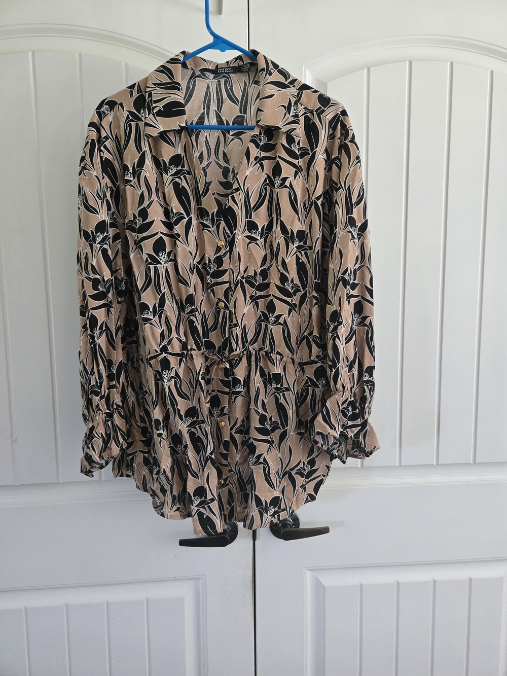 Beige & Black Floral Button-Front Blouse